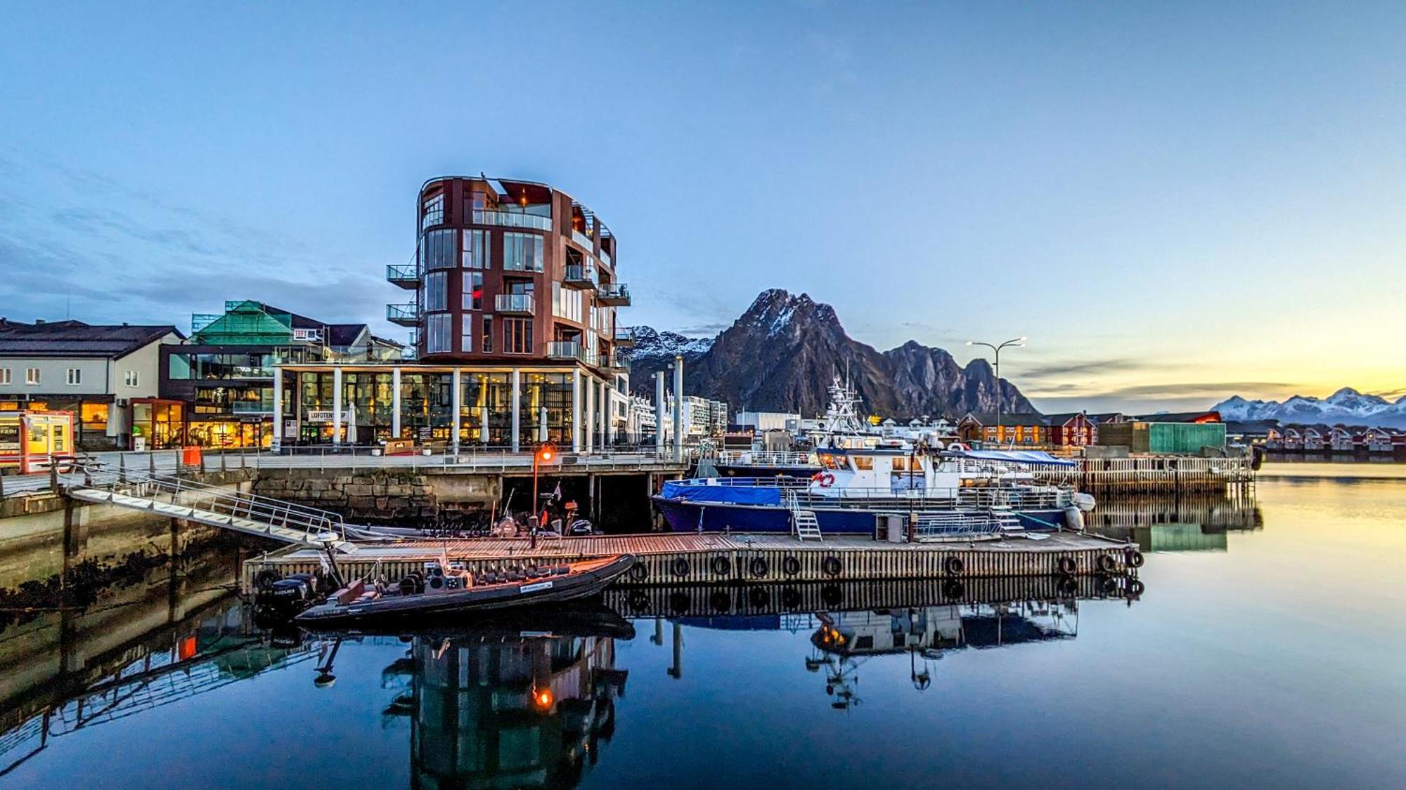 Nordis Apartments - Torget 21 Svolvær Extérieur photo